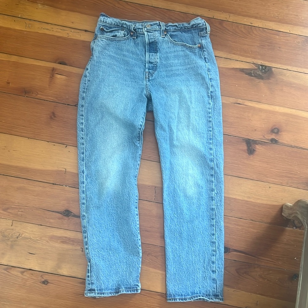Levi Wedgie straight jeans size 30